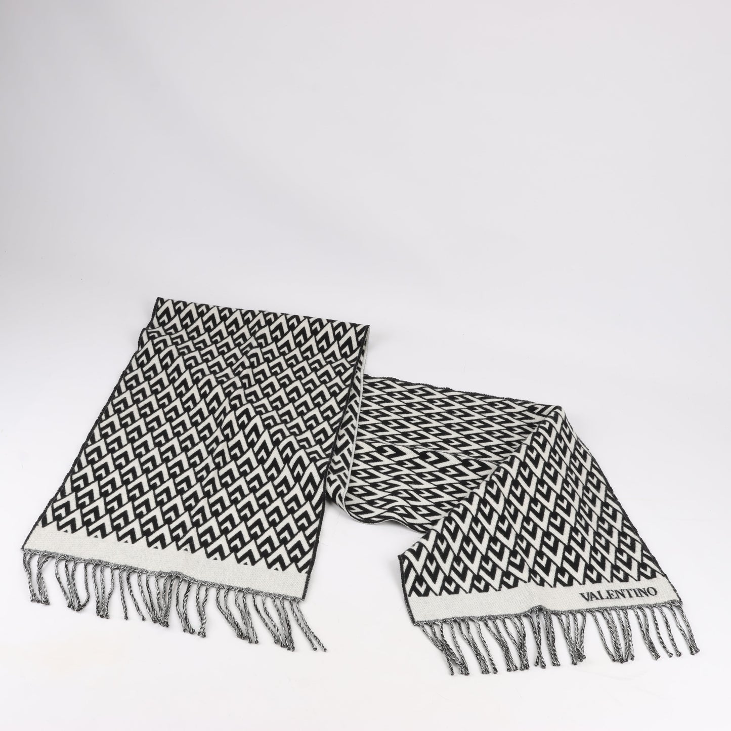 Valentino Garavani V logo Scarf Wool & Cashmere Black × White