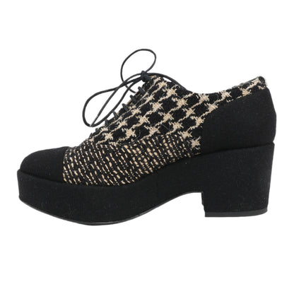 CHANEL Coco Tweed Felt Mark Leather x Fabric Boots G31378 in Black x Beige, Size 37 EU