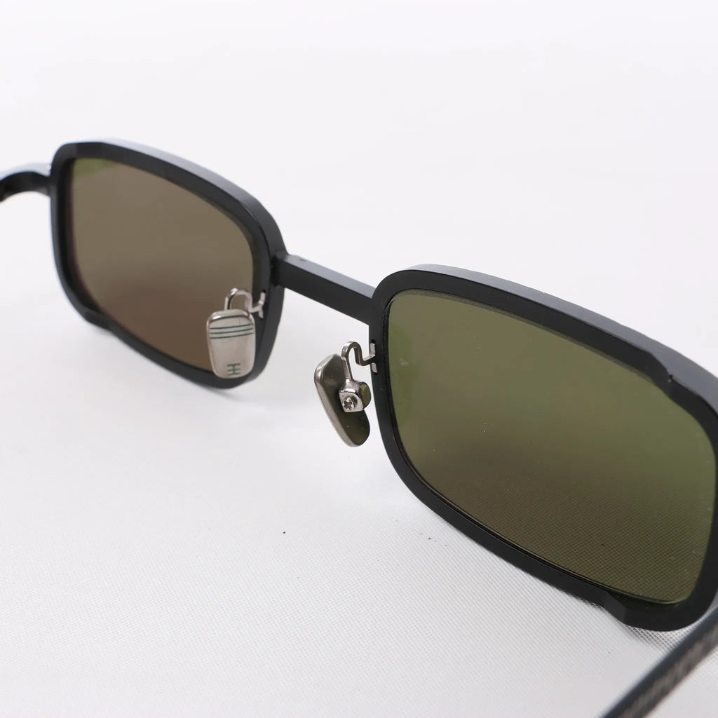 Capote AC222 Sunglasses in Green x Silver