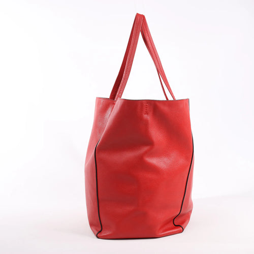 Bolso de hombro grande de piel Celine Cabas Phantom en rojo