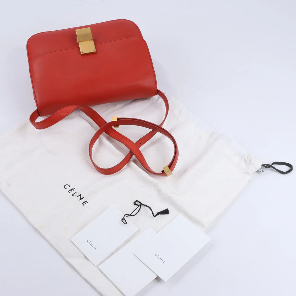 CELINE Classic Box Medium Leather Shoulder Bag in Red