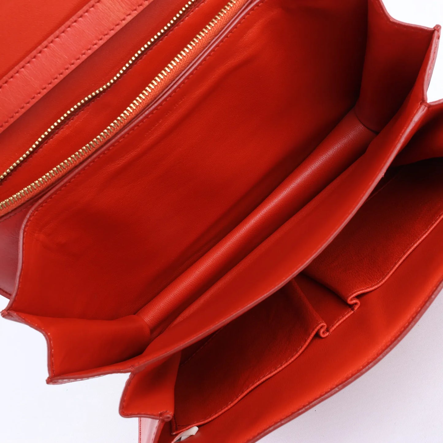 CELINE Classic Box Medium Leather Shoulder Bag in Red