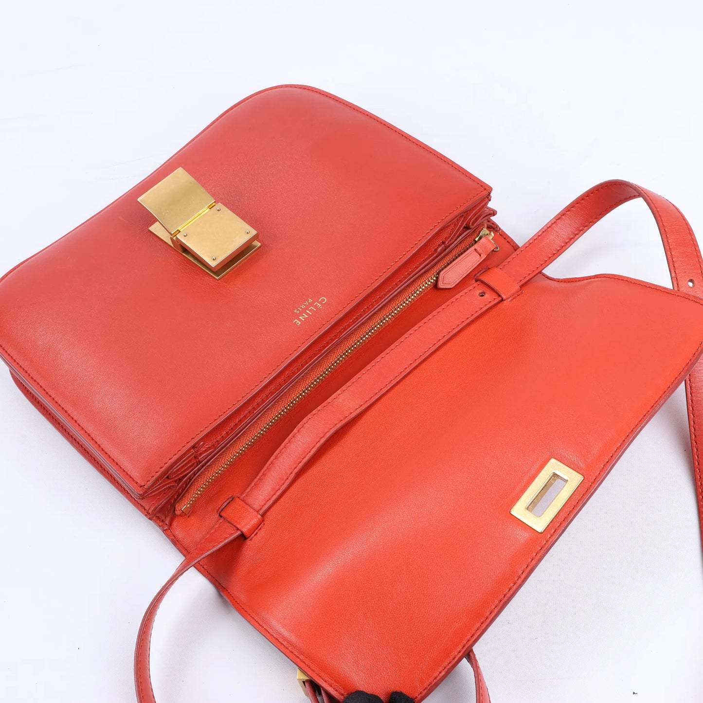 CELINE Classic Box Medium Leather Shoulder Bag in Red