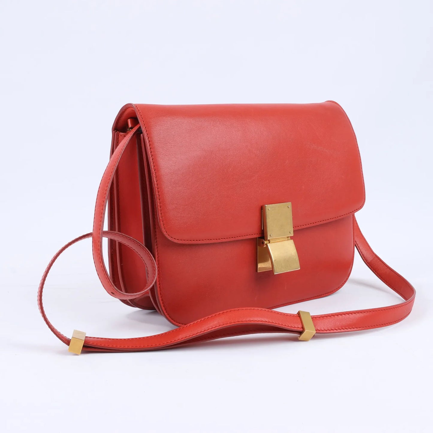 CELINE Classic Box Medium Leather Shoulder Bag in Red