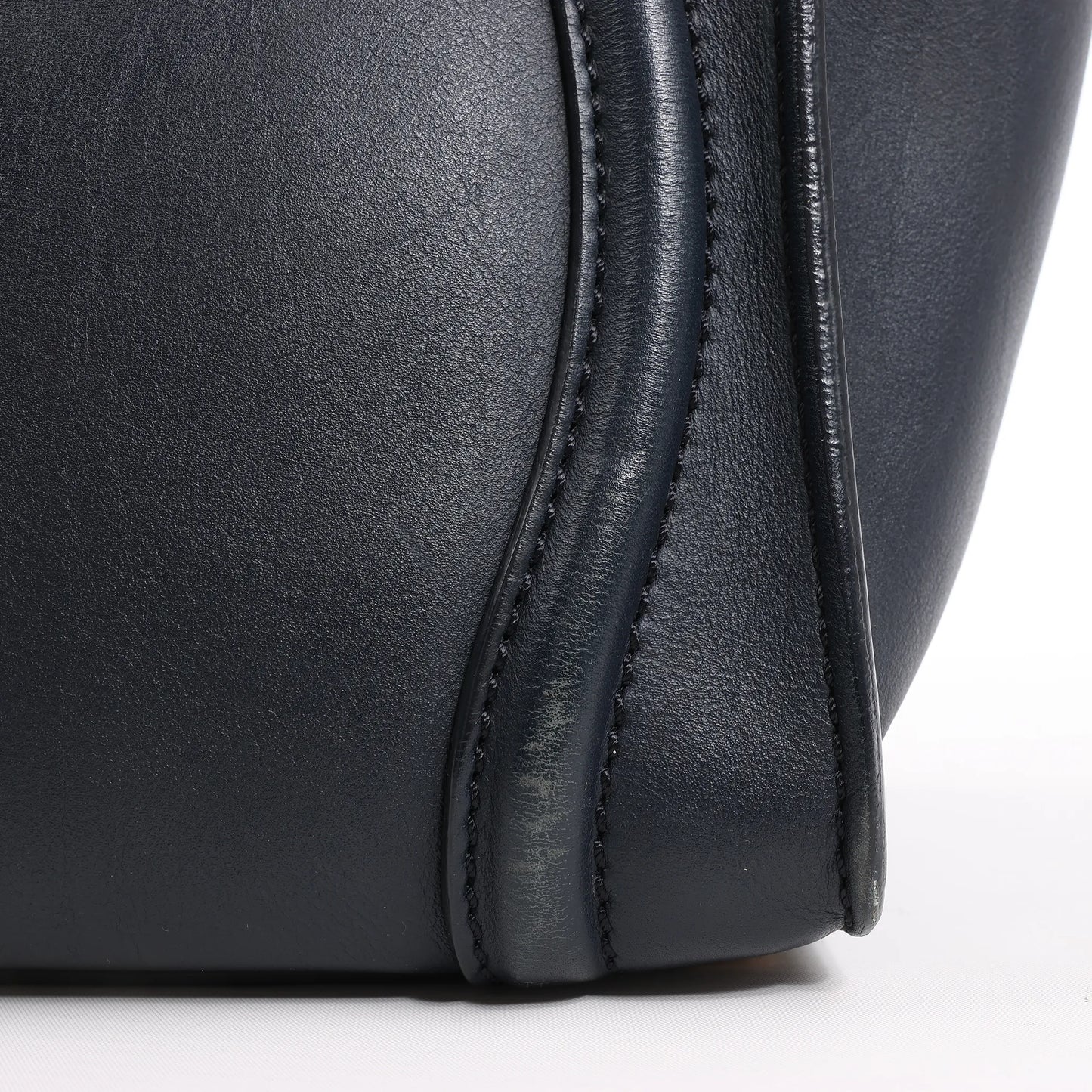 Sac à main Celine Luggage Micro en cuir bleu marine