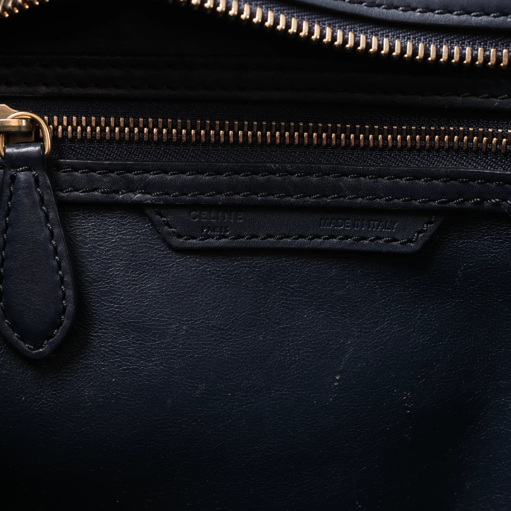 Bolso de mano de piel CELINE Luggage Micro en azul marino