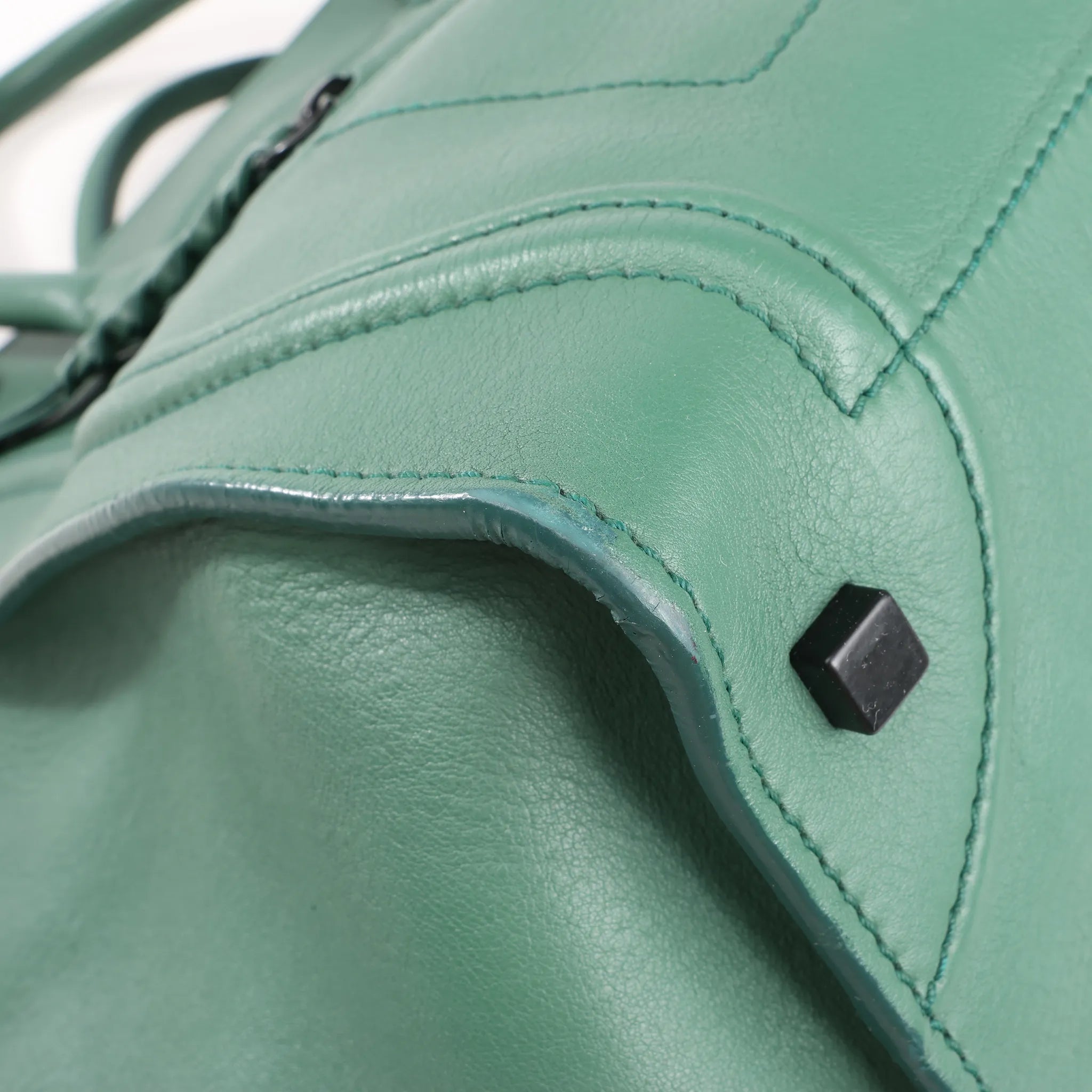 CELINE Luggage Phantom Small Leather Handbag in Green