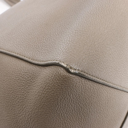 Petit sac à bandoulière en cuir Cabas Phantom de Céline, couleur taupe