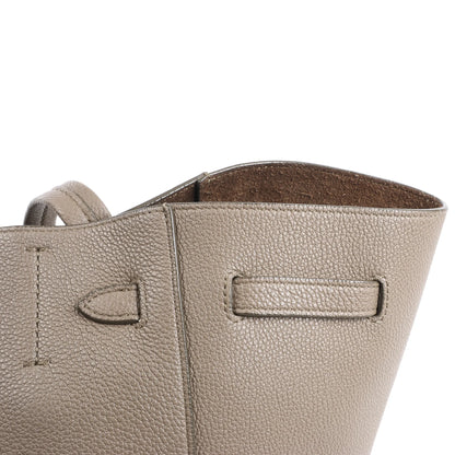 Petit sac à bandoulière en cuir Cabas Phantom de Céline, couleur taupe