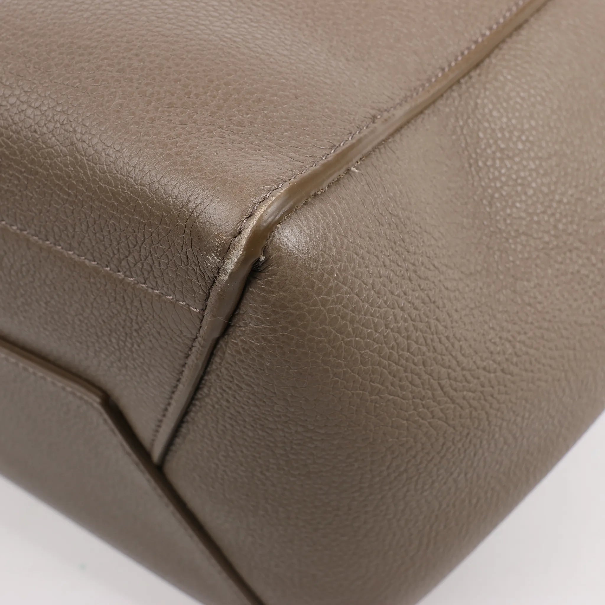 CELINE Seau Sangle Bucket Leather Shoulder Bag in Greige
