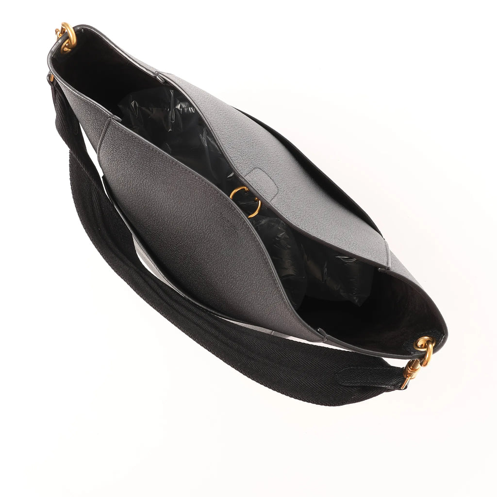 CELINE Seau Sangle Bucket Leather Shoulder Bag in Black
