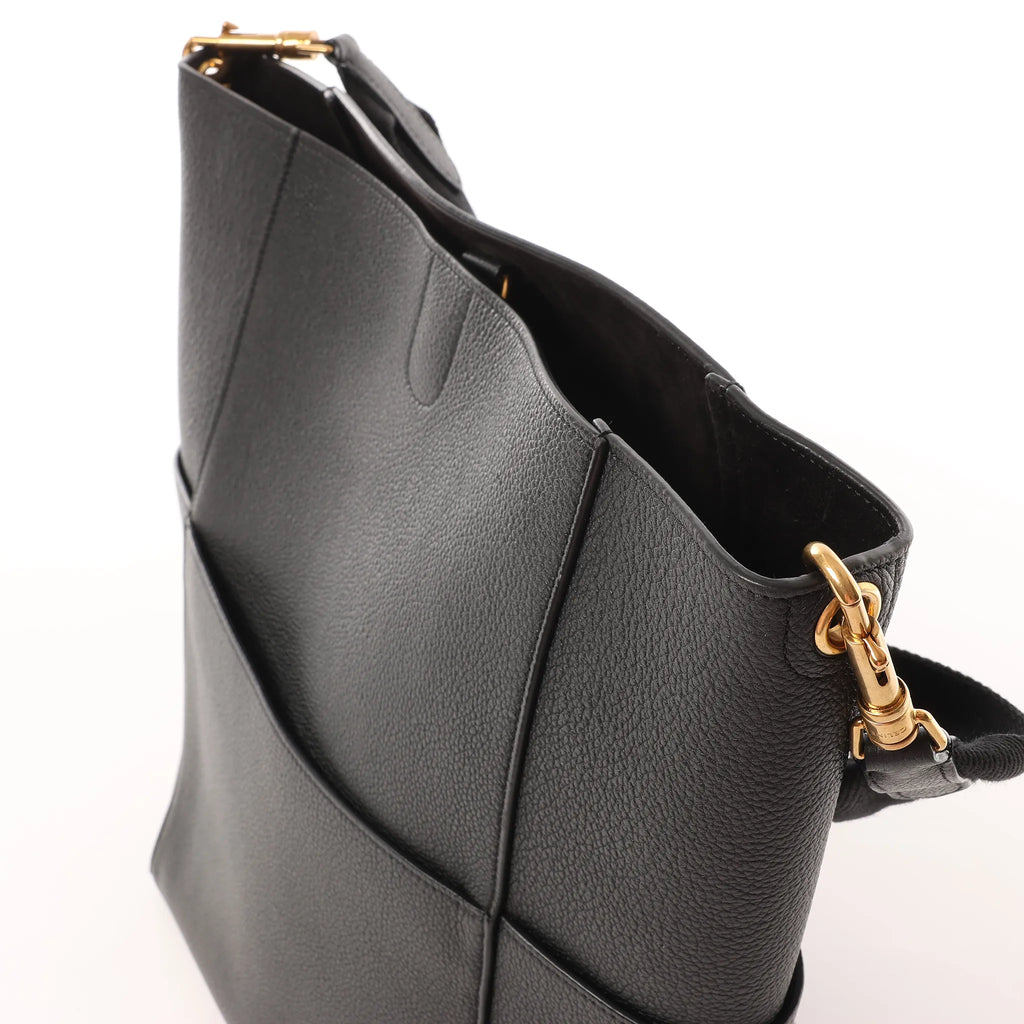 CELINE Seau Sangle Bucket Leather Shoulder Bag in Black