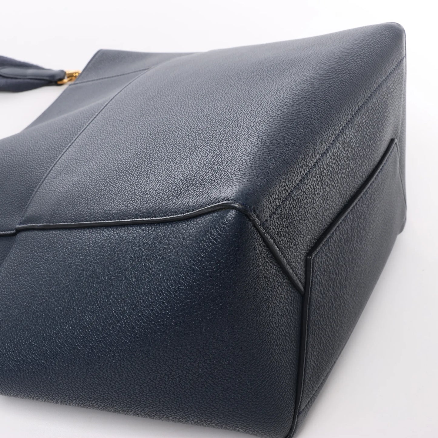 CELINE Seau Sangle Bucket Leather Shoulder Bag in Navy Blue