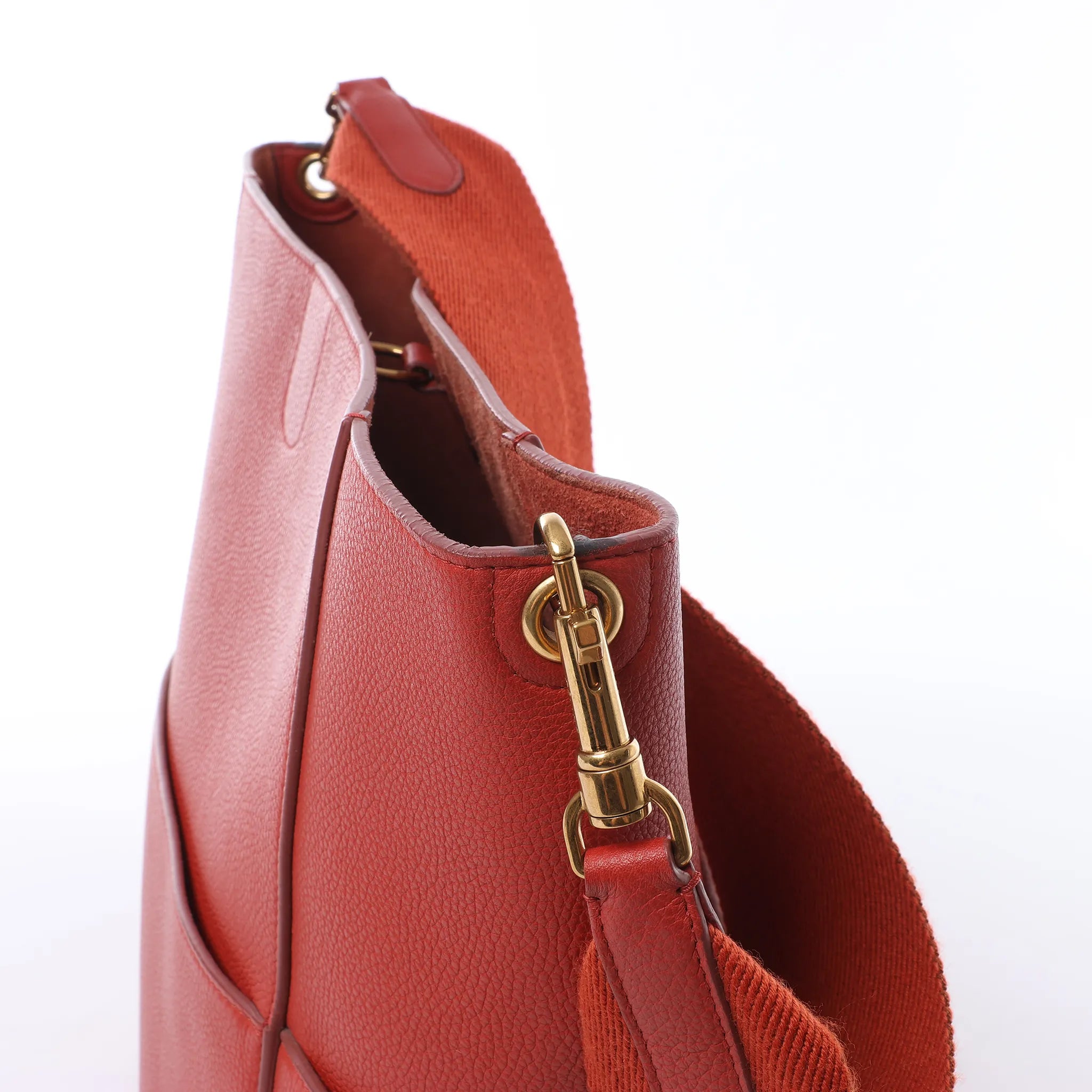 CELINE Seau Sangle Bucket Leather Shoulder Bag in Red