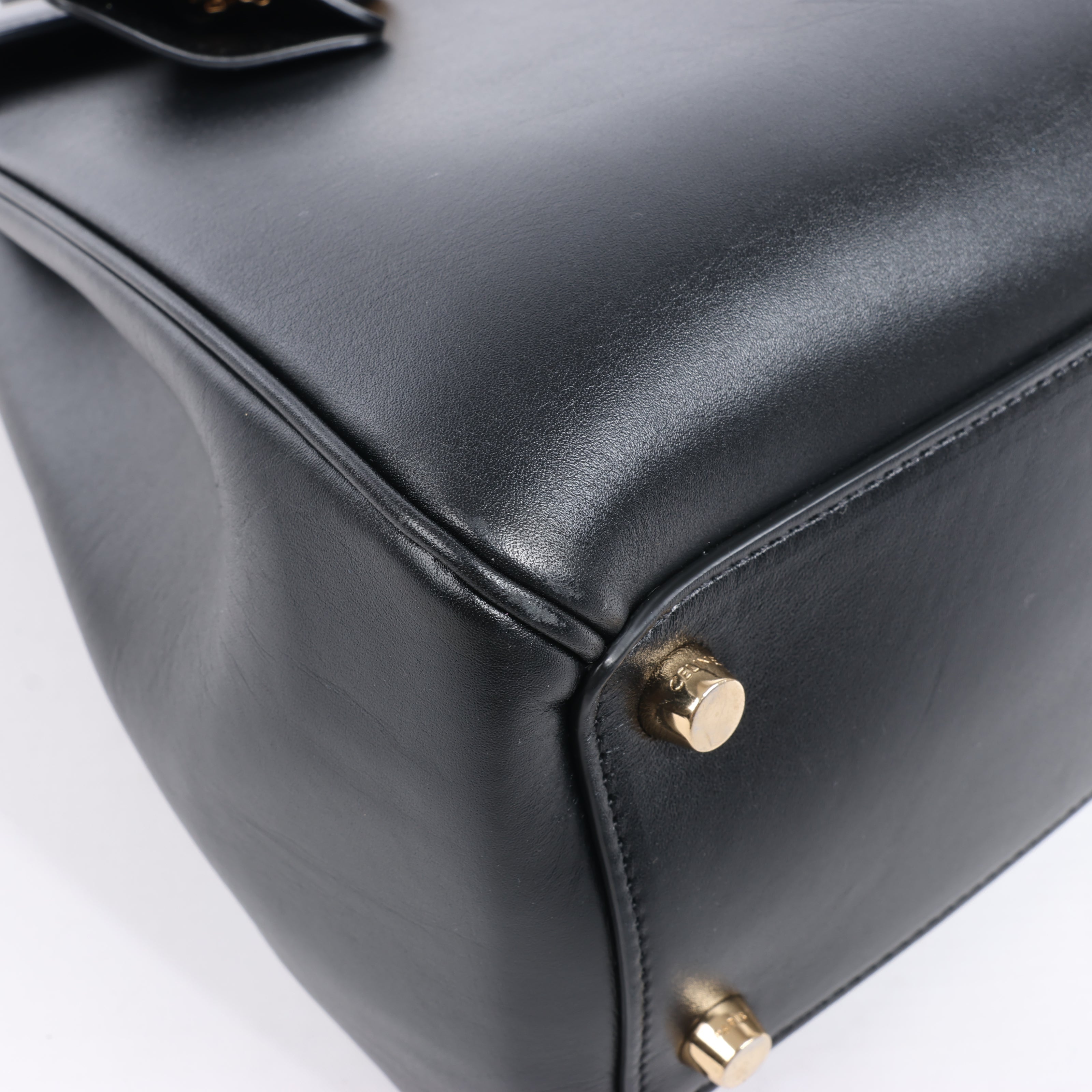 Celine Sac 16 Smooth Leather Medium 2Way Handbag in Black