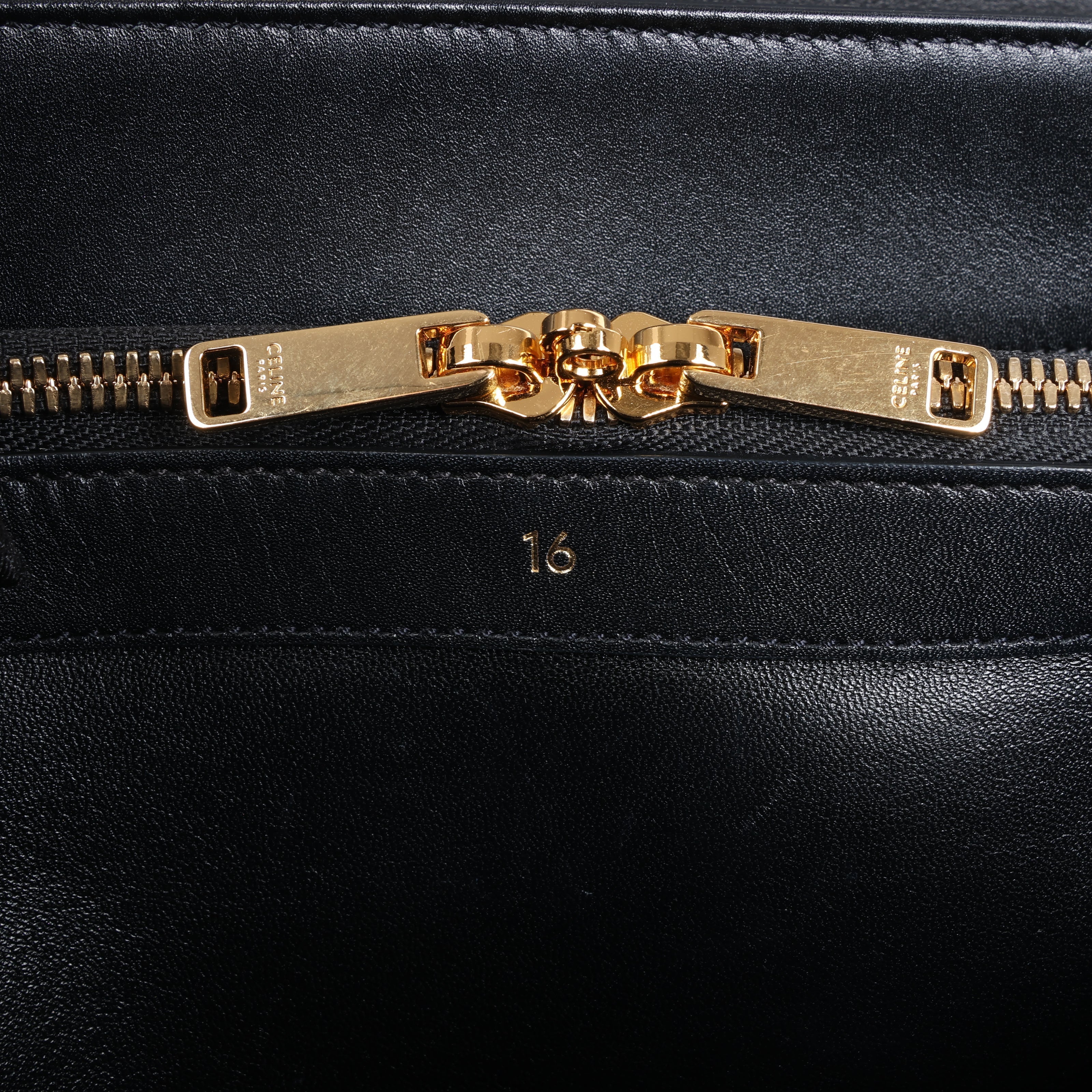 Celine Sac 16 Smooth Leather Medium 2Way Handbag in Black