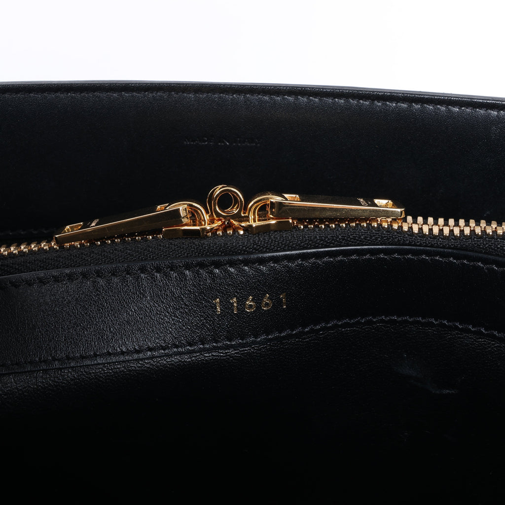 Celine Sac 16 Smooth Leather Medium 2Way Handbag in Black