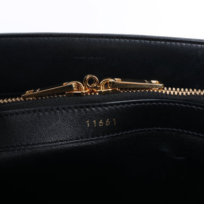 Celine Sac 16 Smooth Leather Medium 2Way Handbag in Black