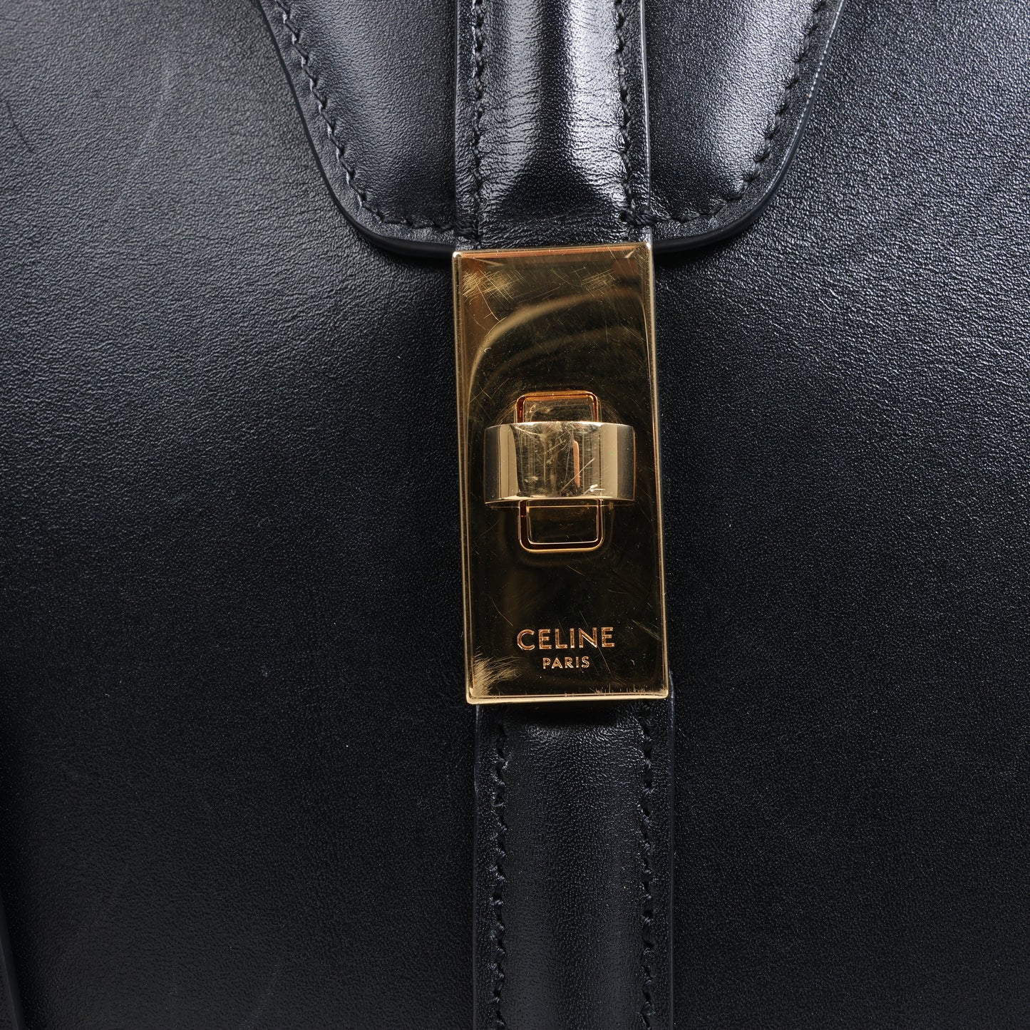 Celine Sac 16 Smooth Leather Medium 2Way Handbag in Black