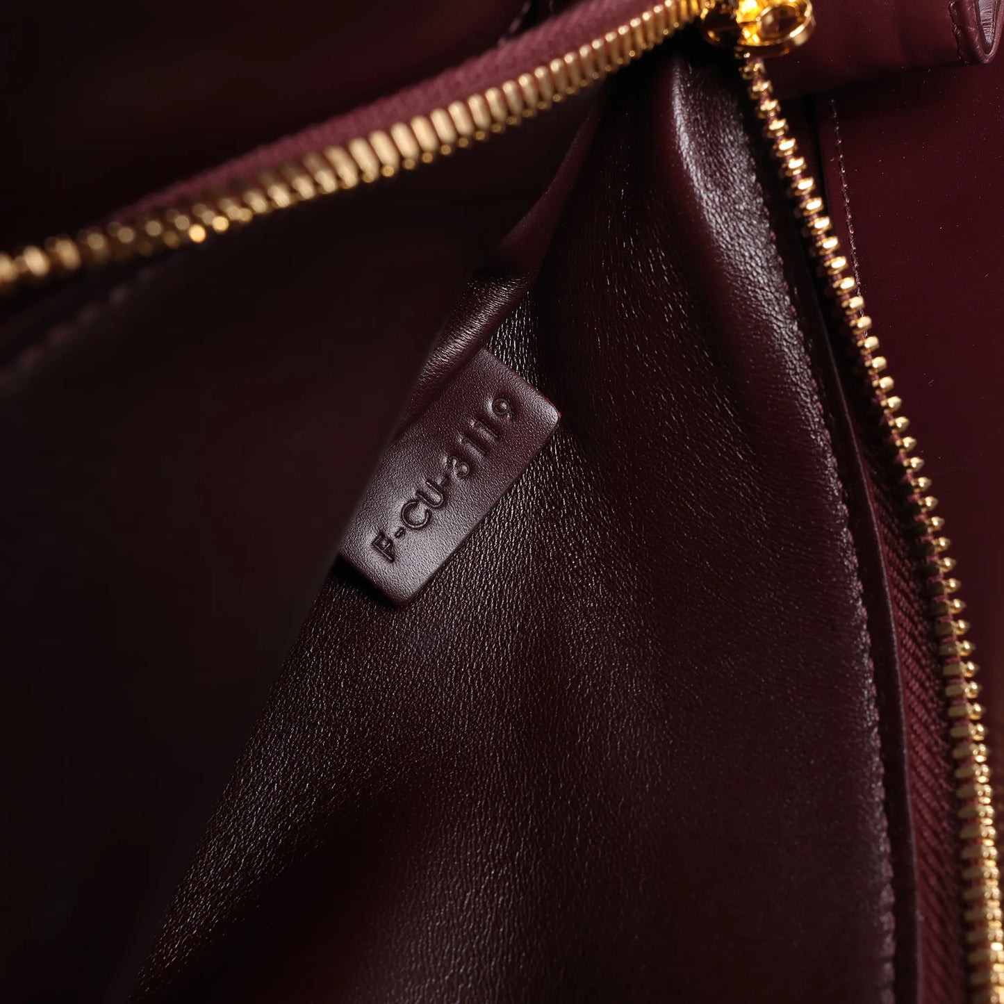 Celine Sac 16 Medium Smooth Leather 2Way Handbag in Burgundy