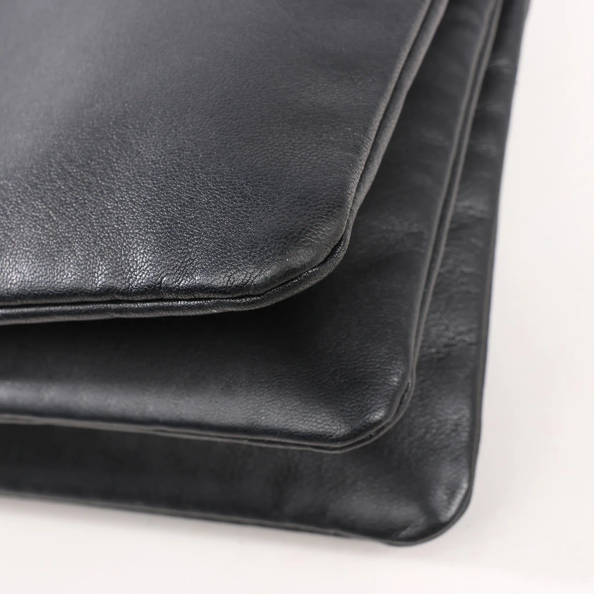 Celine Trio Large Leather Crossbody bag in Black