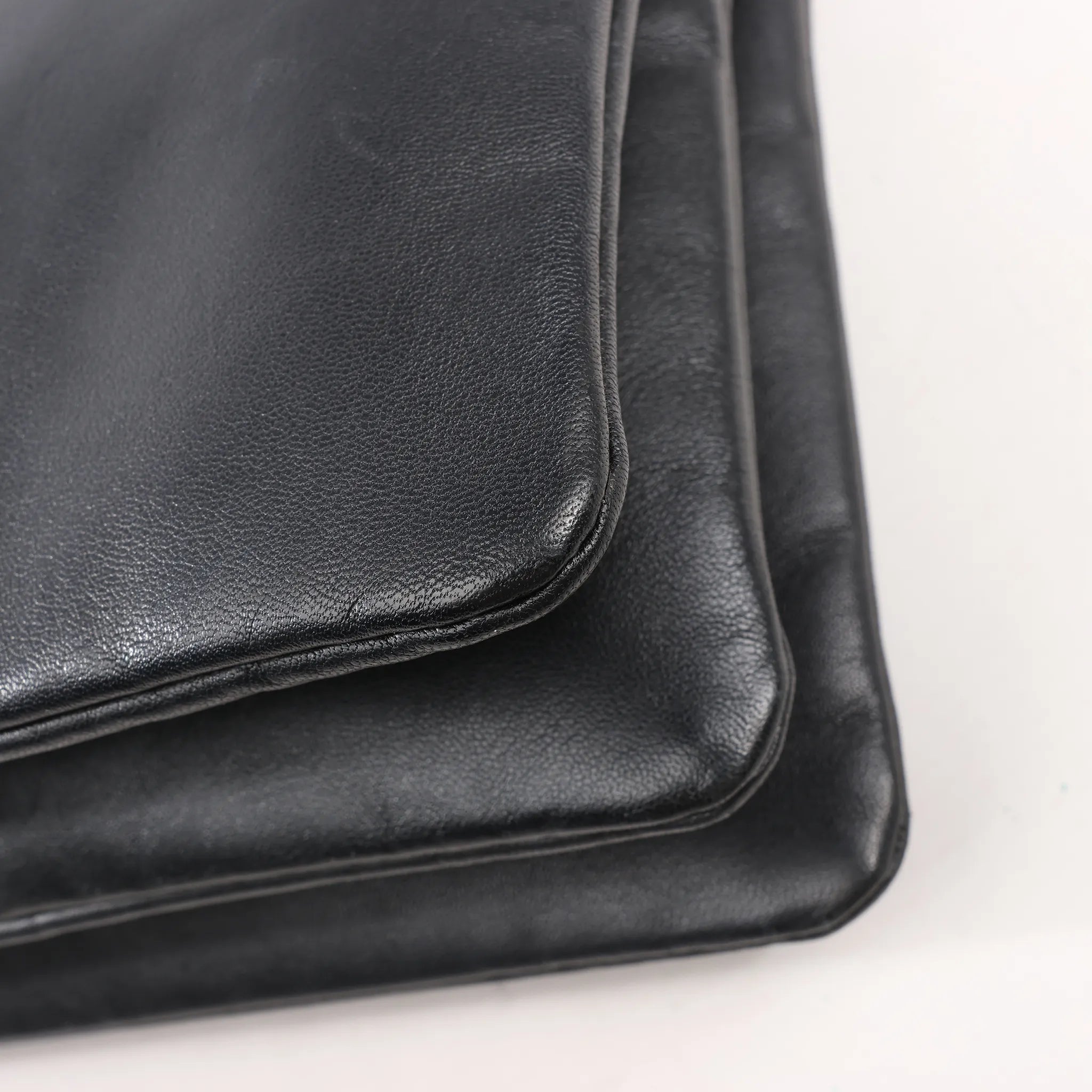 Celine Trio Large Leather Crossbody bag in Black