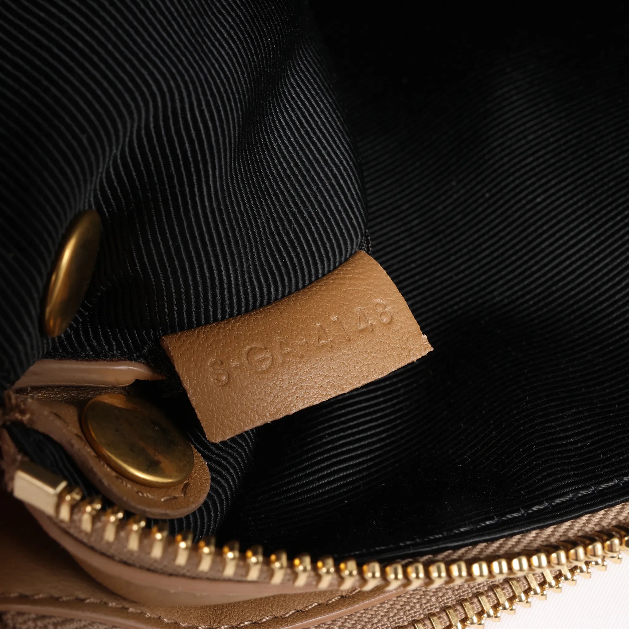 Celine Trio Large Leather Crossbody bag in Beige