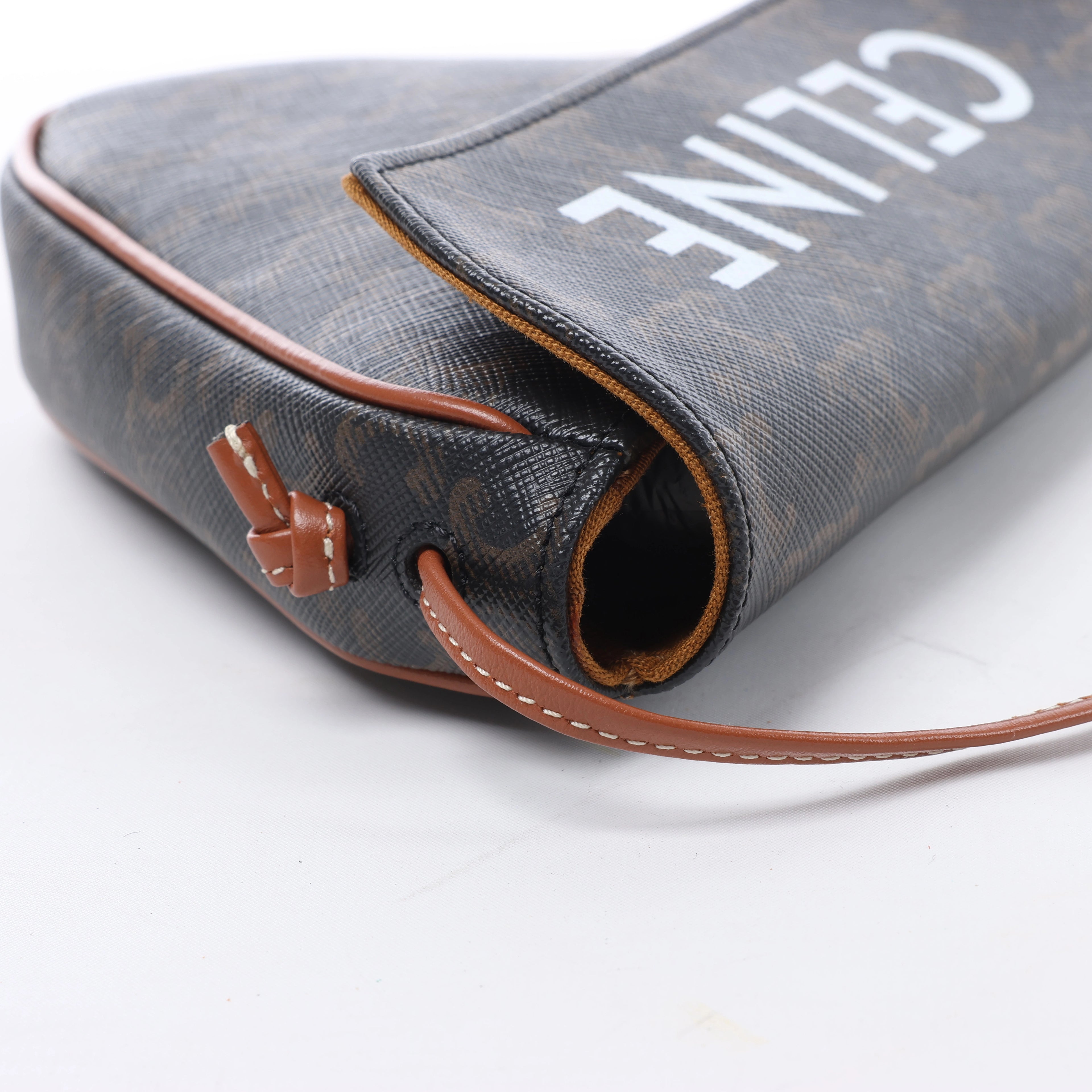 Bolso de hombro de piel CELINE Ava en verde