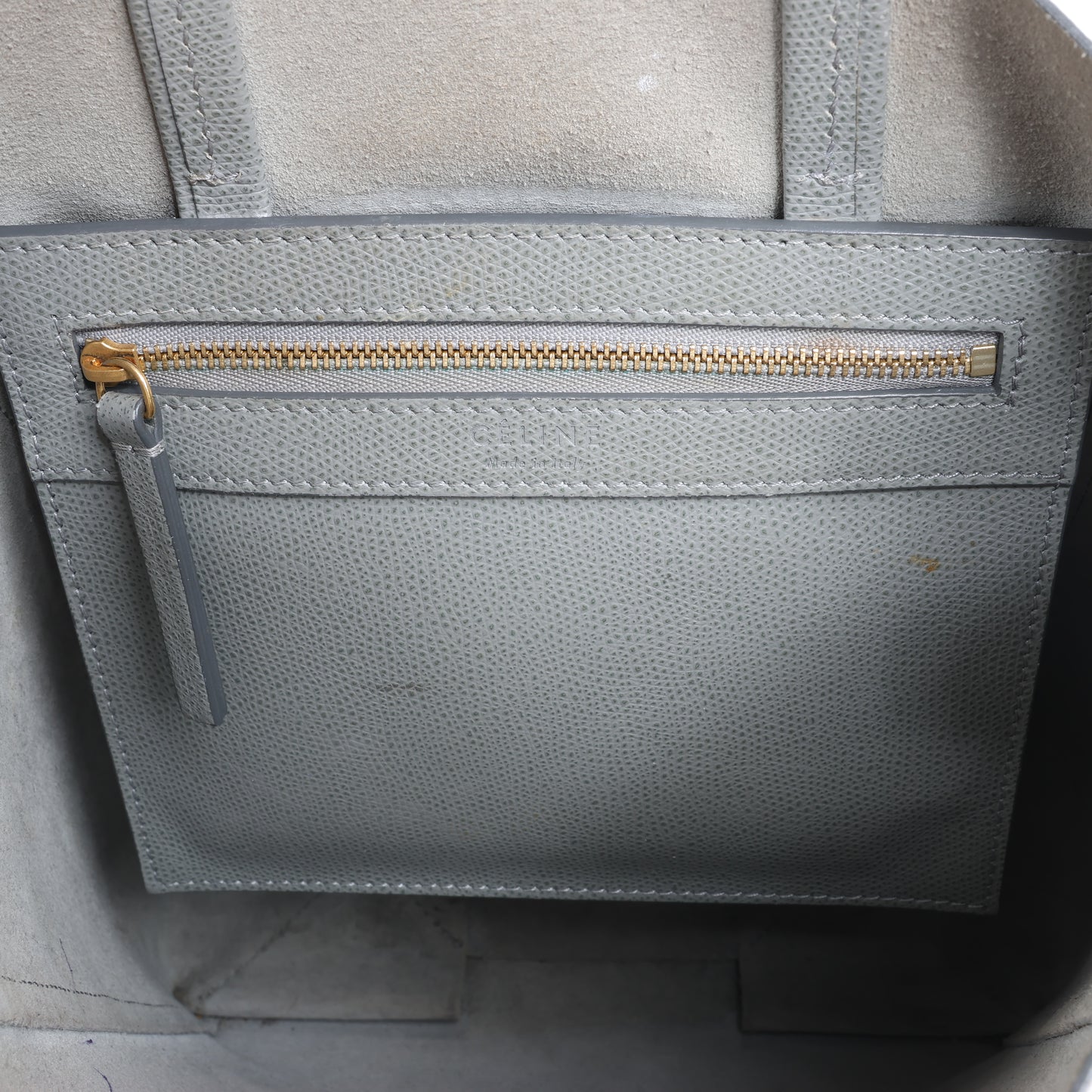 Petit sac à main vertical en cuir gris CELINE