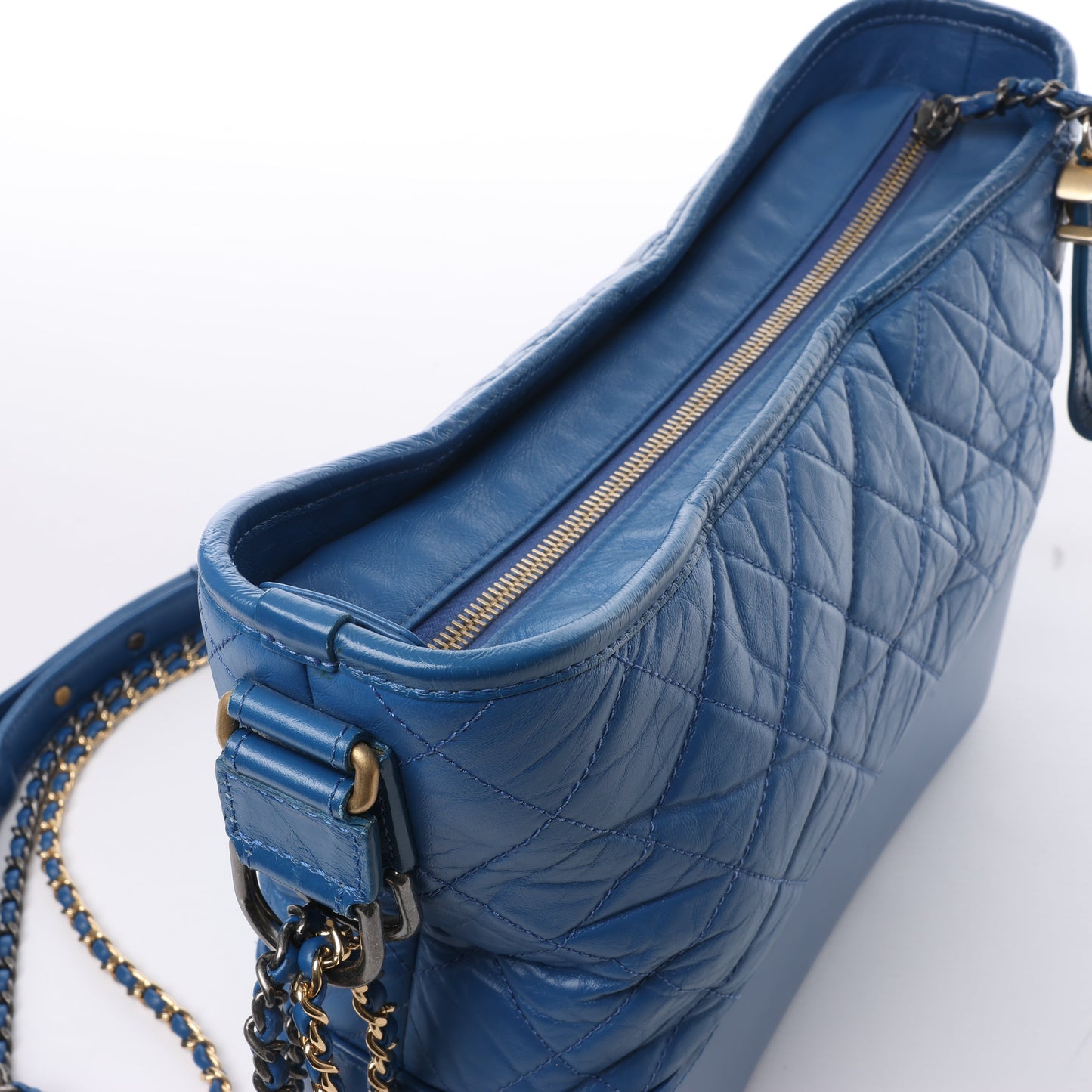 Chanel Gabrielle Doo Chanel Vintage calf Chain Shoulder Bag Blue Gold x Silver Metal Fittings 27113839