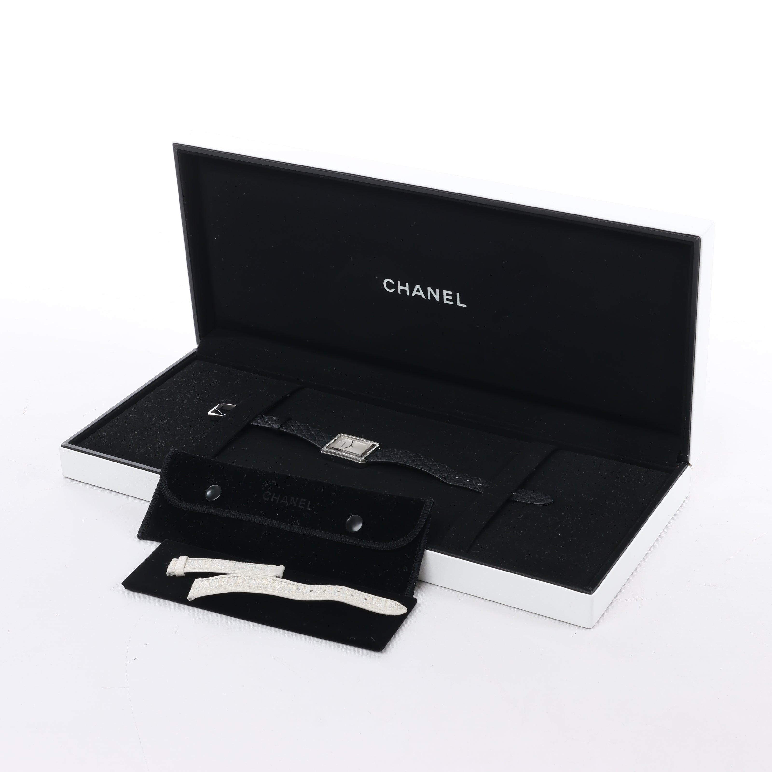 Reloj Chanel Boyfriend H6955 KTF95332 de acero inoxidable y cuero QZ con esfera plateada