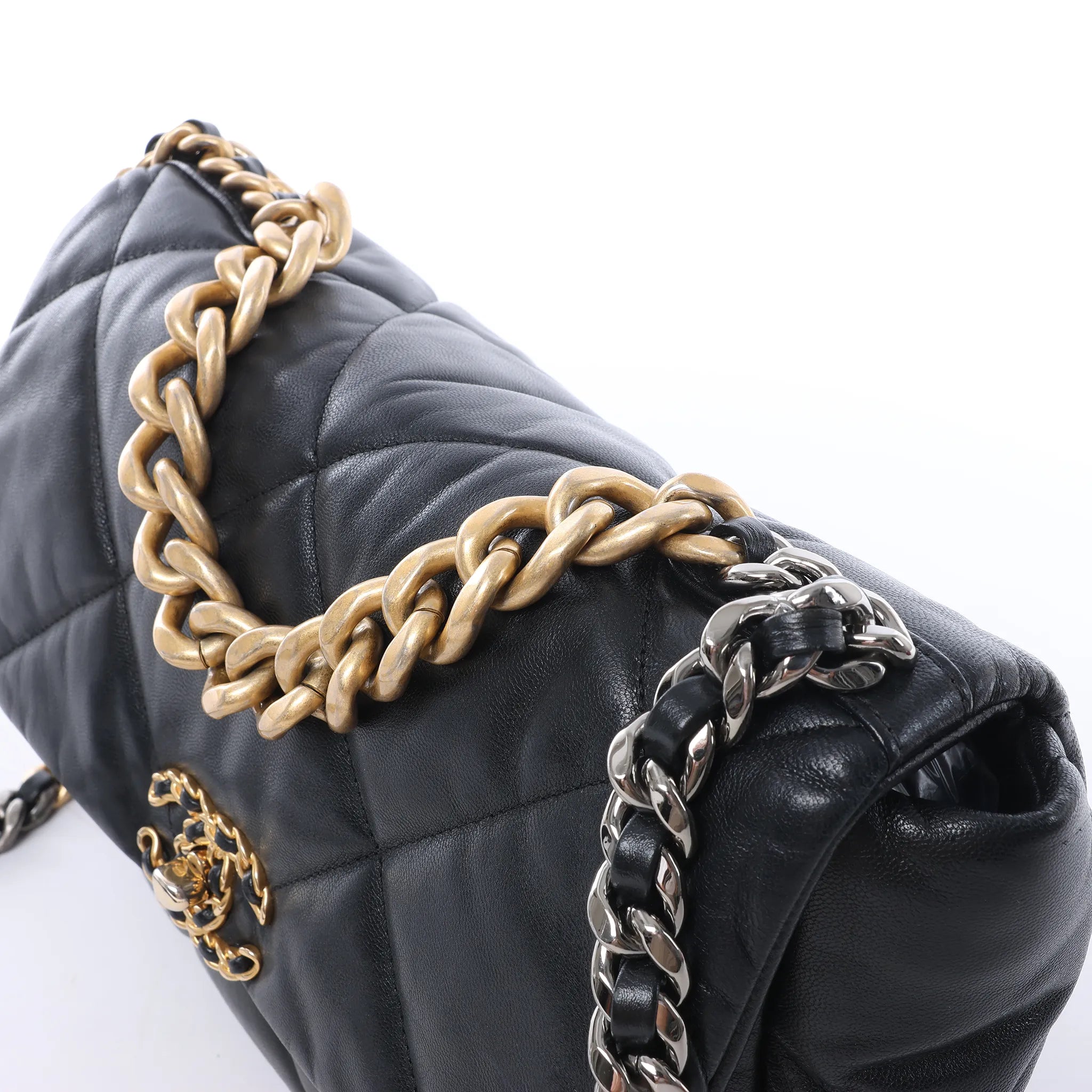 Chanel Chanel 19 Large Leather Chain Shoulder Bag in Black 30157954