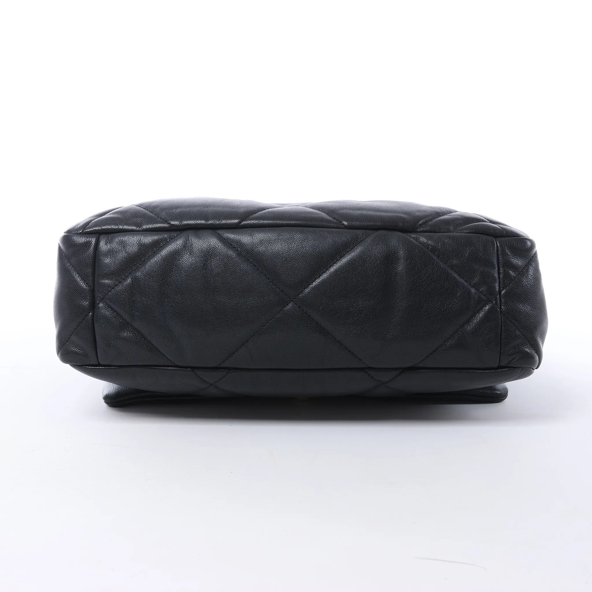 Chanel Chanel 19 Large Leather Chain Shoulder Bag in Black 30157954