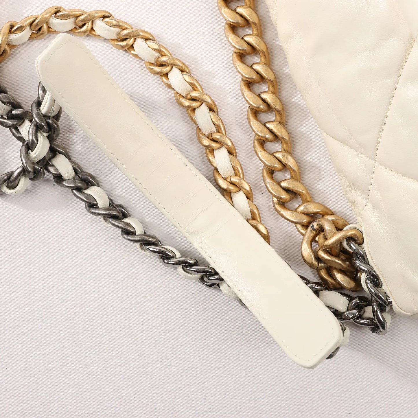 Chanel Chanel 19 Leather Quilted Chain 2Way Handbag in Ecru