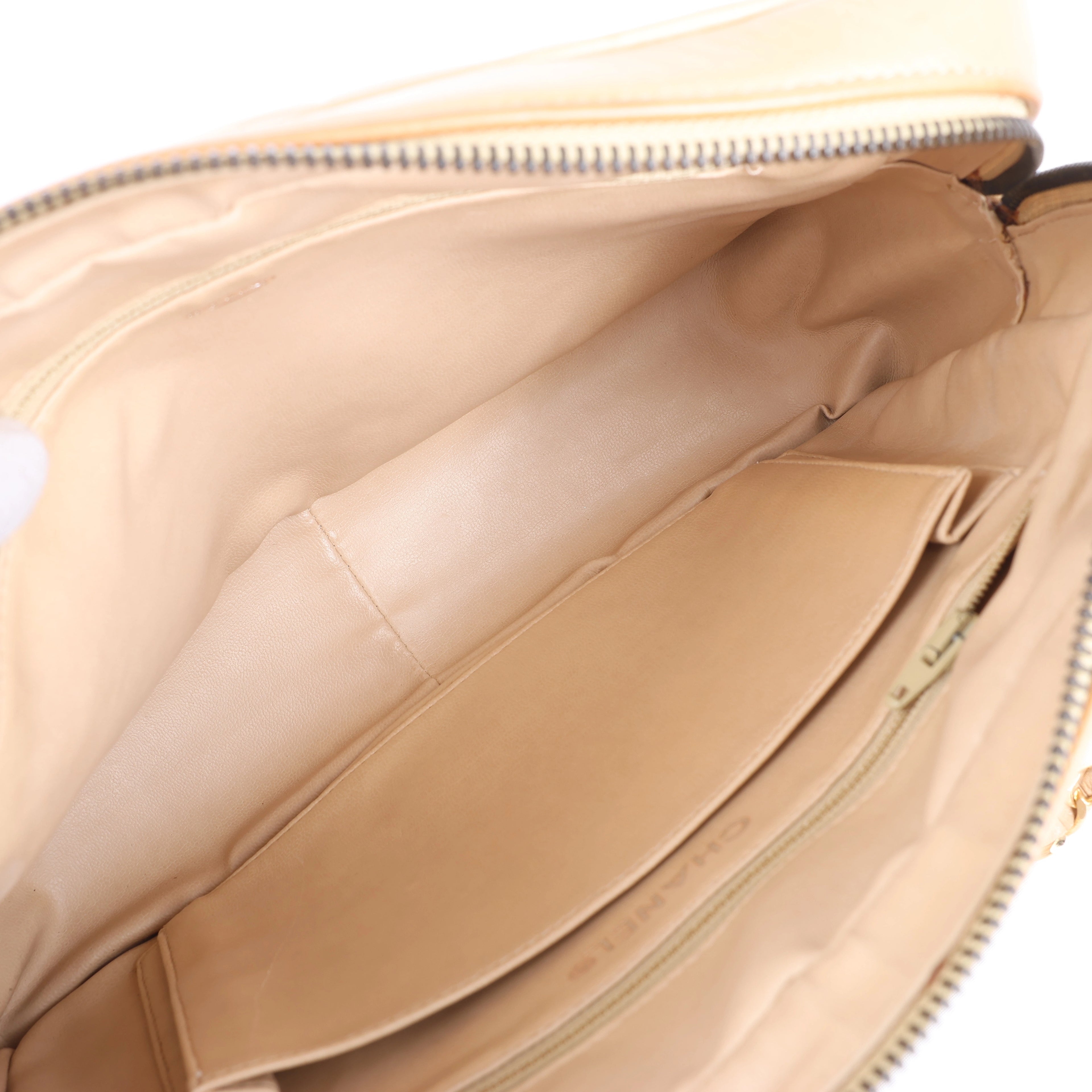 Chanel Chevron Leather Chain Shoulder Bag in Beige