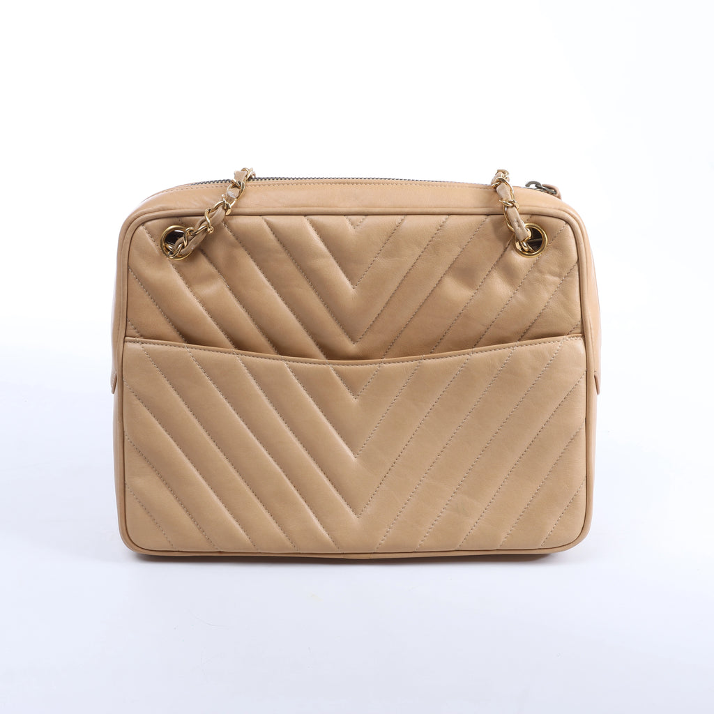 Chanel Chevron Leather Chain Shoulder Bag in Beige