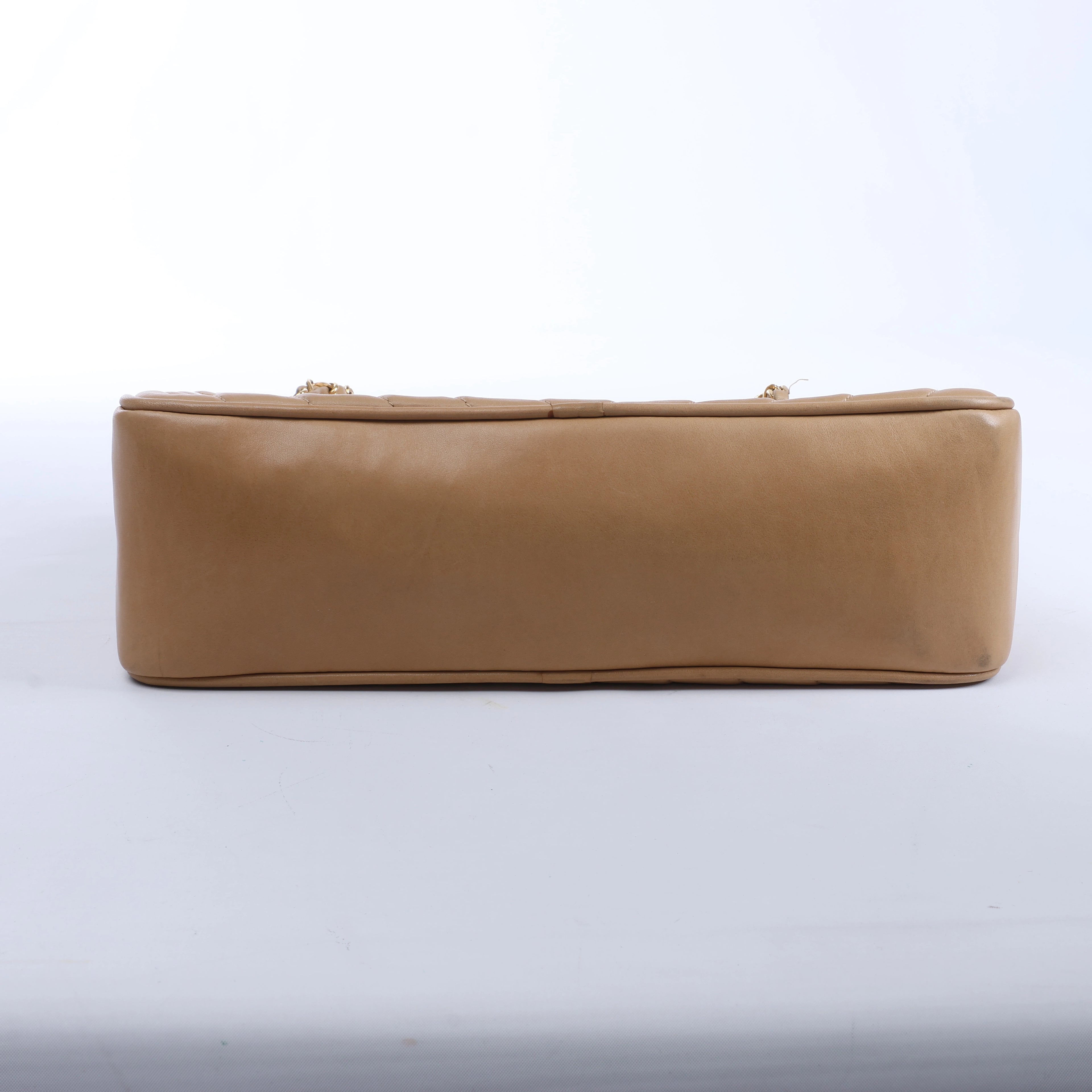 Chanel Chevron Leather Chain Shoulder Bag in Beige
