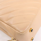 Chanel Chevron Leather Shoulder bag in Beige 1881694