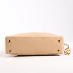 Chanel Chevron Leather Shoulder bag in Beige 1881694
