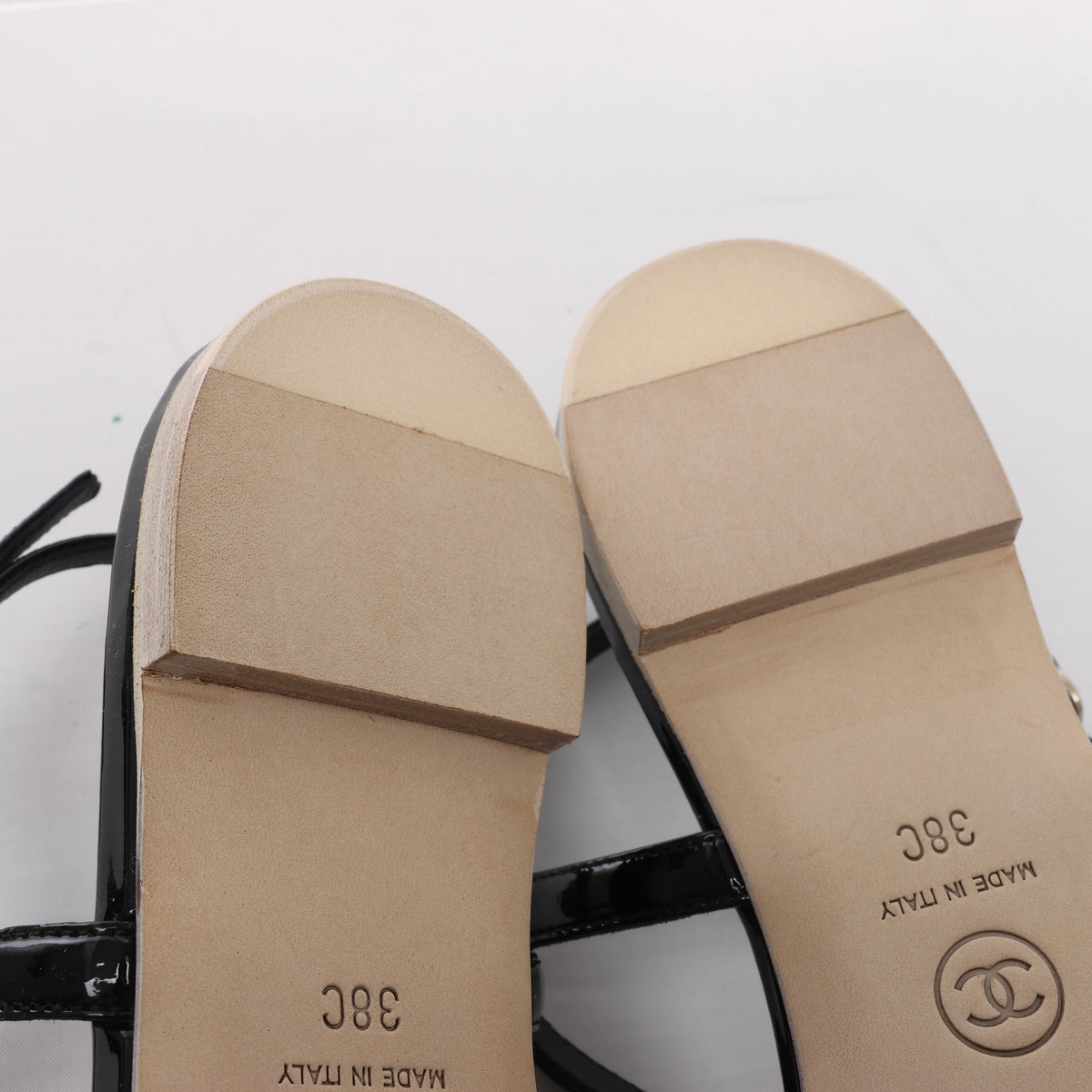 Sandalias de piel Coco Mark de CHANEL en color negro, talla 38 EU
