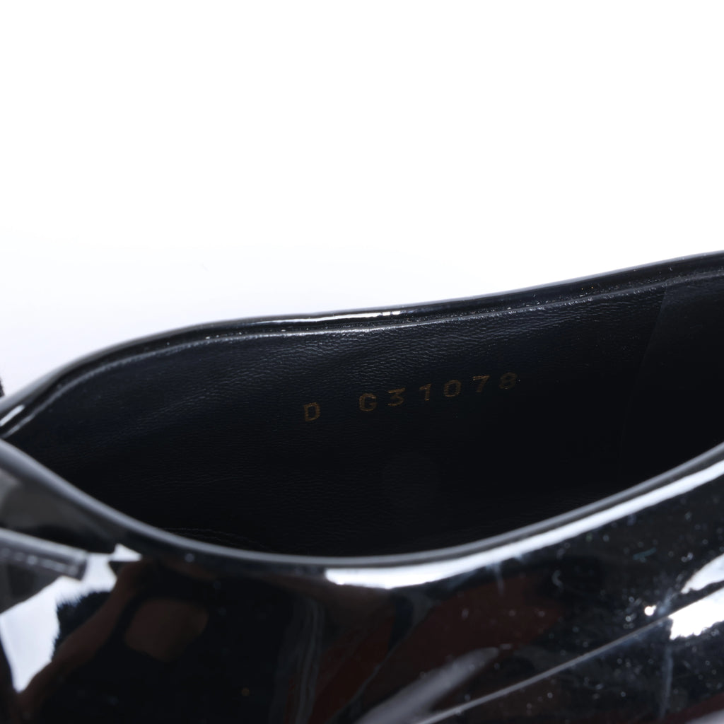 Sandalias tipo mule de piel con cadena Coco Mark de CHANEL en gris G35387, talla 40.5 EU