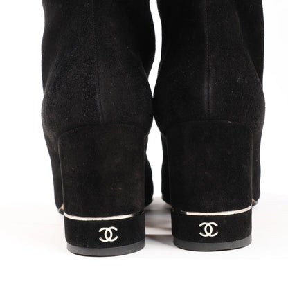 Chanel Coco Mark 16B Suede Long Boots in Black G32122, Size 39 EU