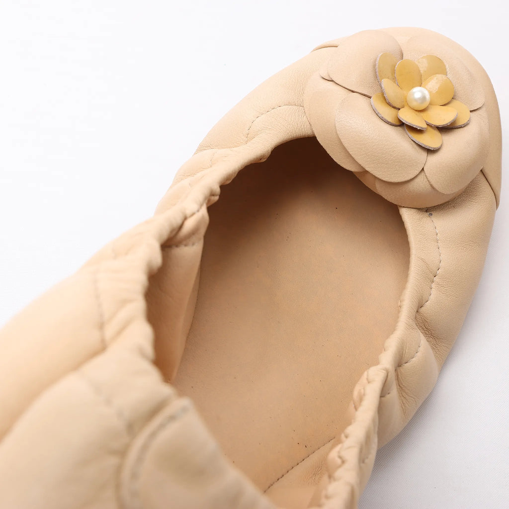 Chanel Coco Mark Camelia Leather Ballet Flats in Beige G32912, Size 39.5 EU