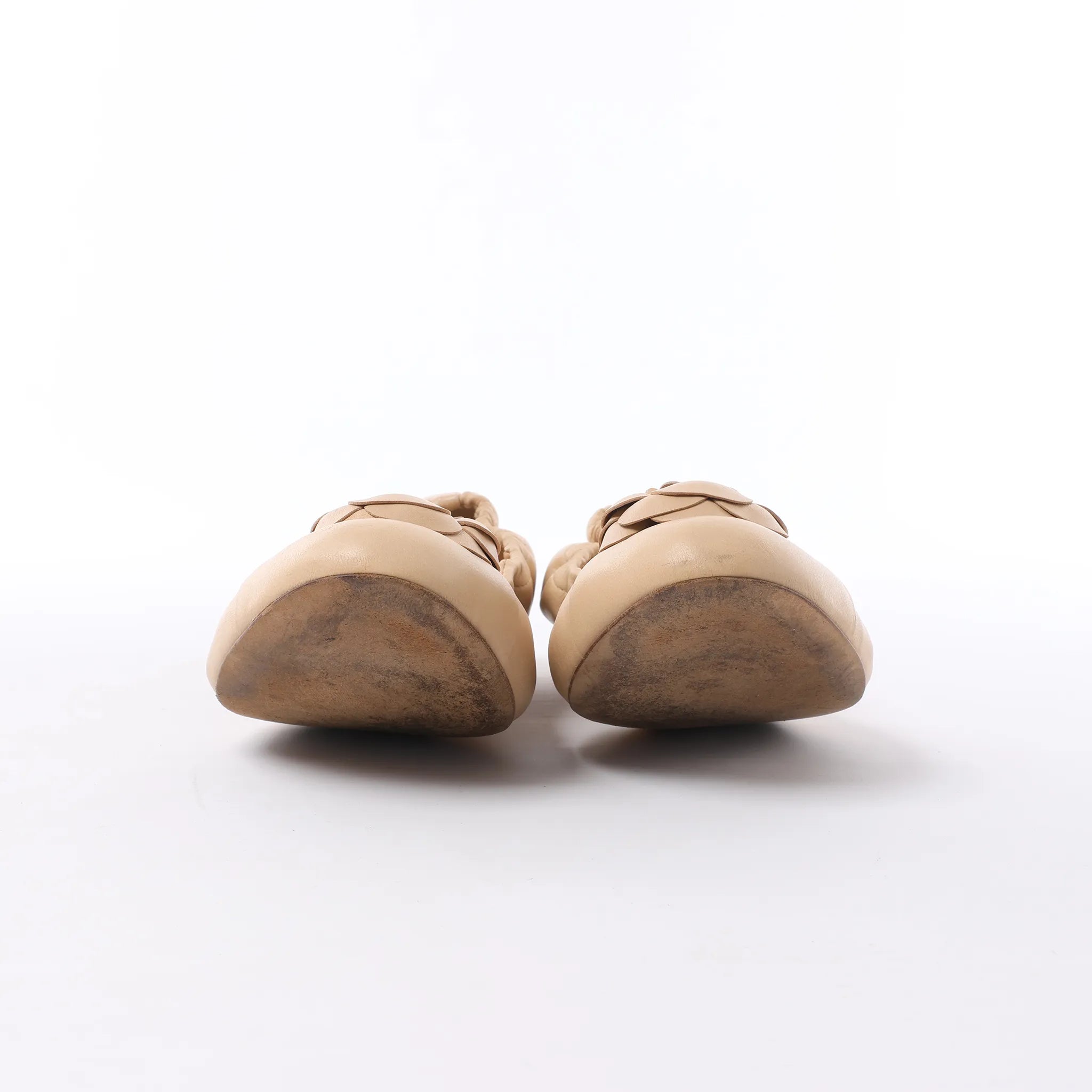 Chanel Coco Mark Camelia Leather Ballet Flats in Beige G32912, Size 39.5 EU