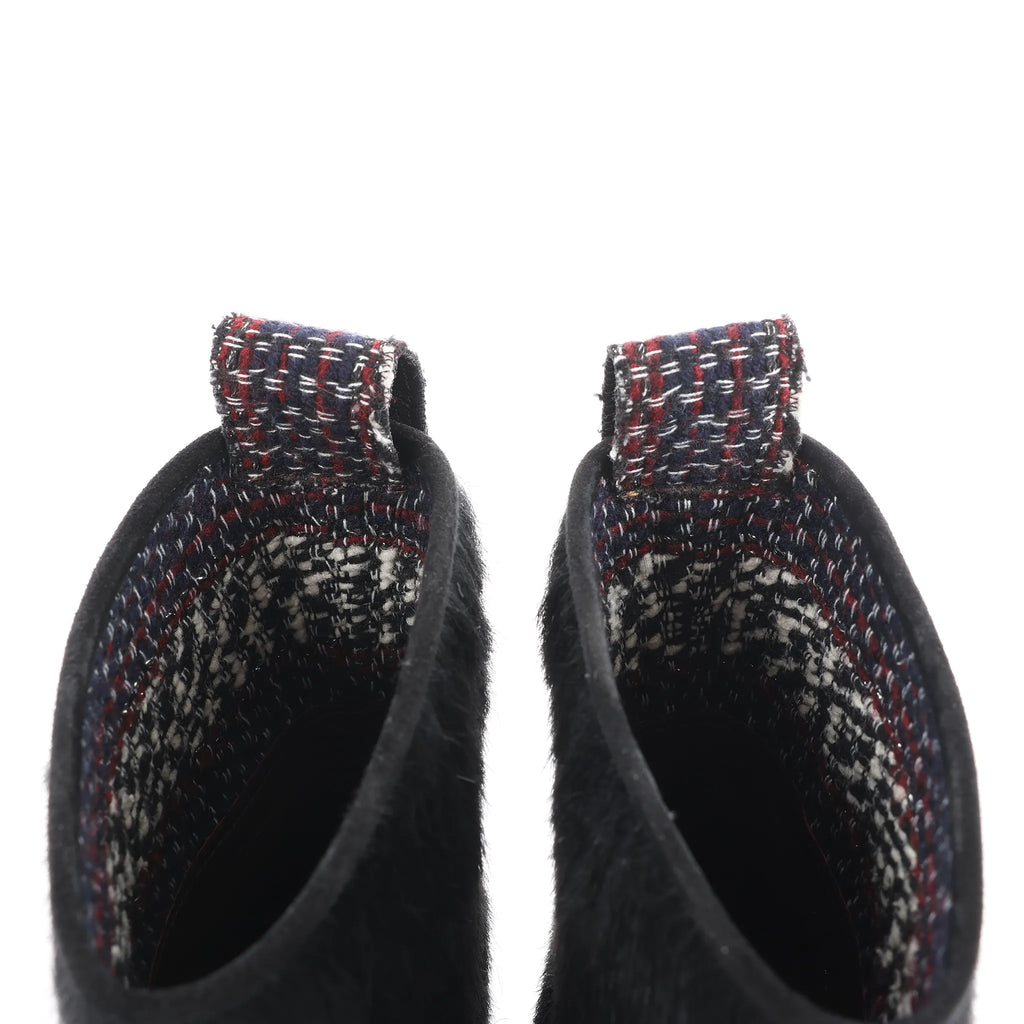 Chanel Coco Mark Cowhide Ankle Boots in Black G30120, Size 39C EU