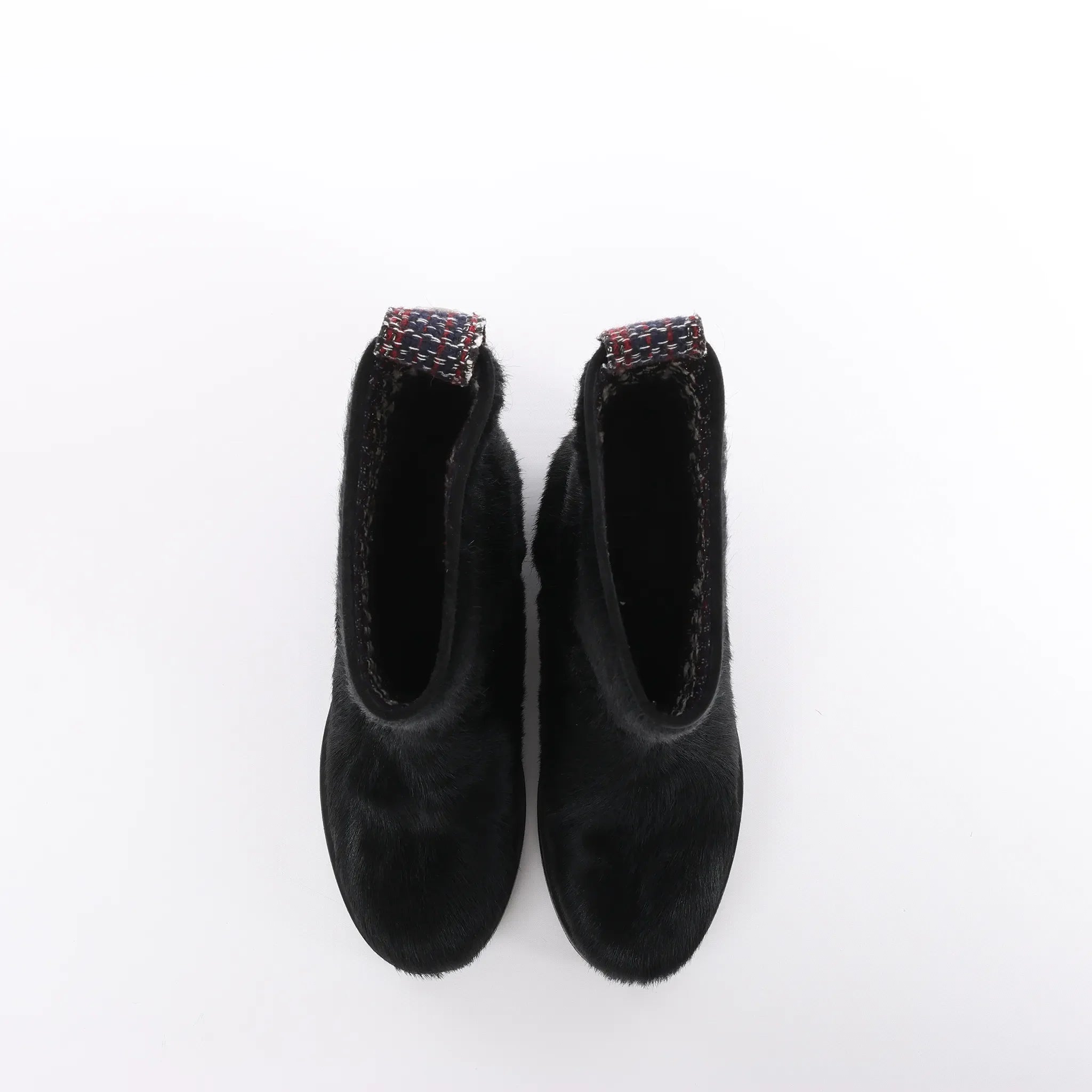 Chanel Coco Mark Cowhide Ankle Boots in Black G30120, Size 39C EU