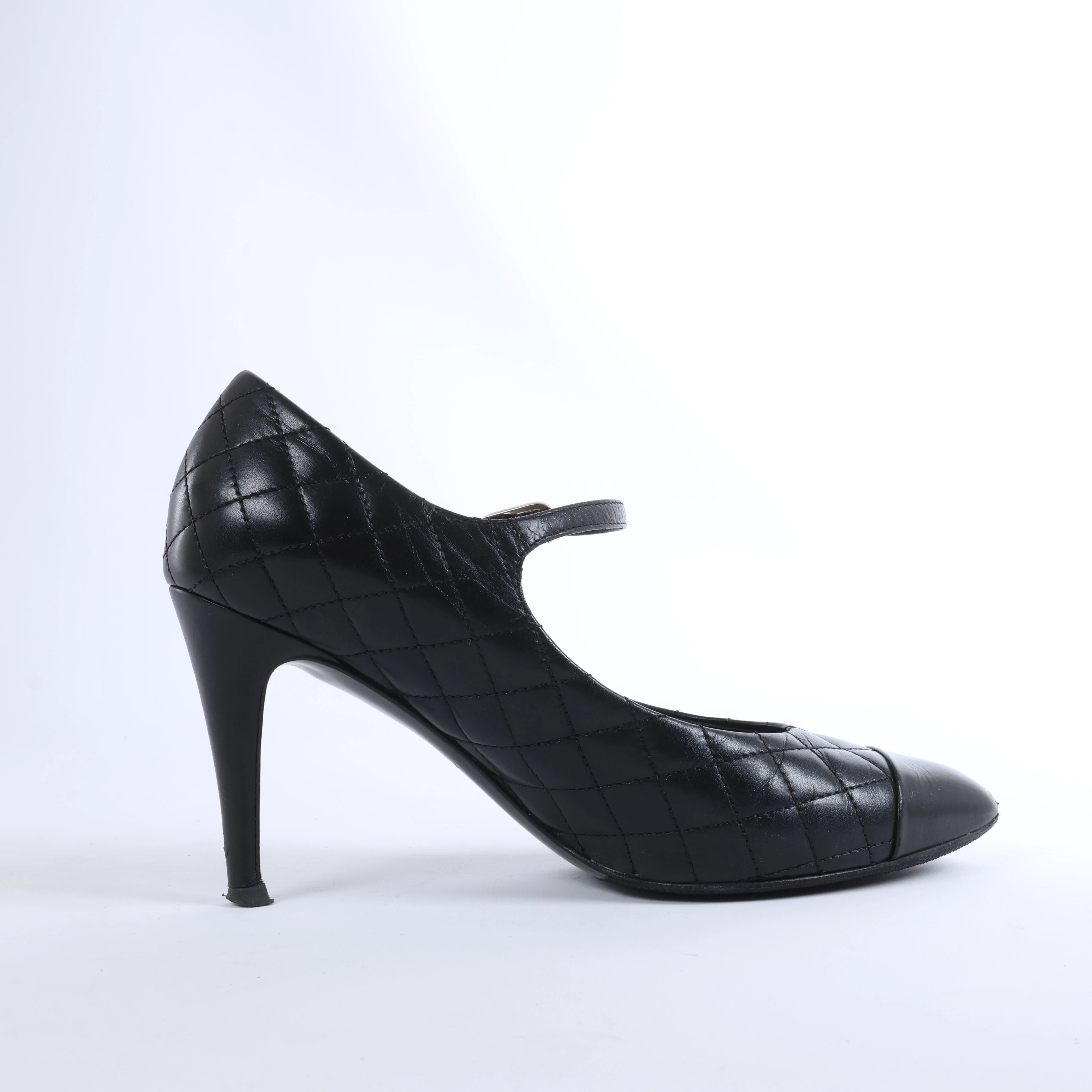 Sandalias de piel Coco Mark de CHANEL en color negro, talla 38 EU