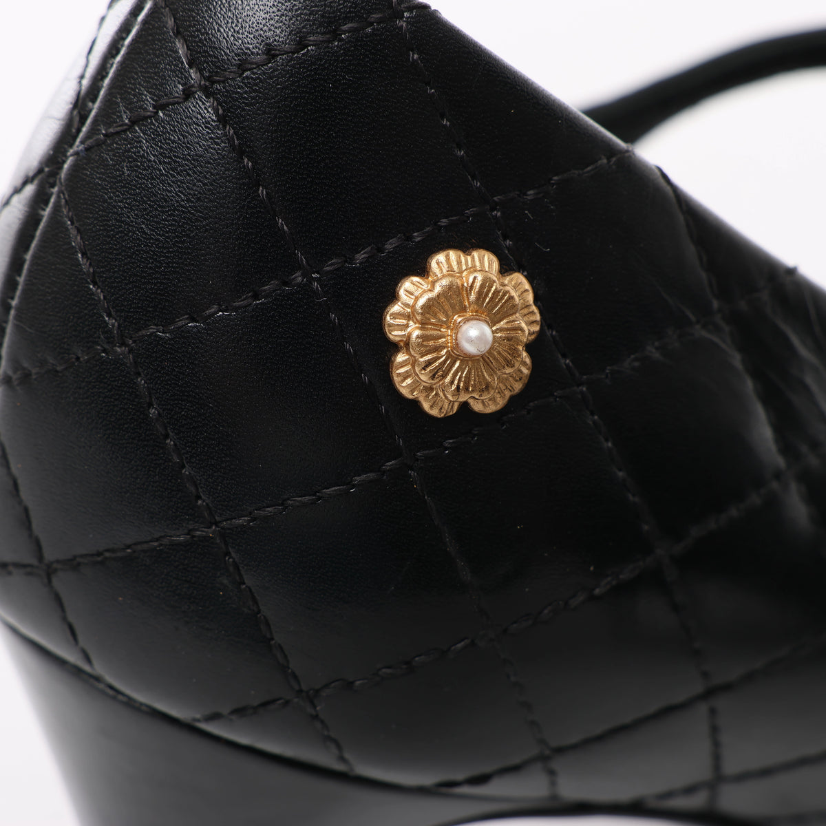 Chanel Coco Mark Matelassé Pump Heels in Black G30981, Size EU 36.5 C