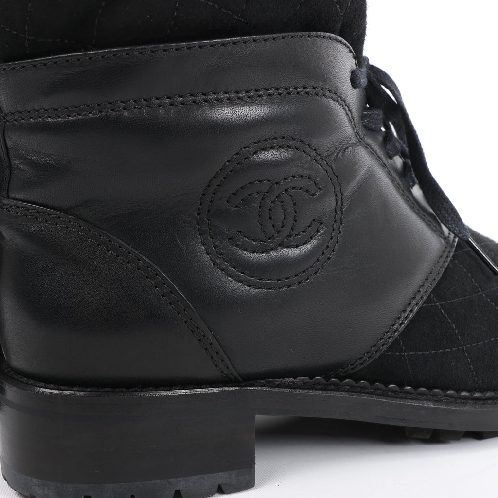 Chanel Coco Mark Matelasse Leather & Suede Ankle Boots in Black G29476, Size EU 39
