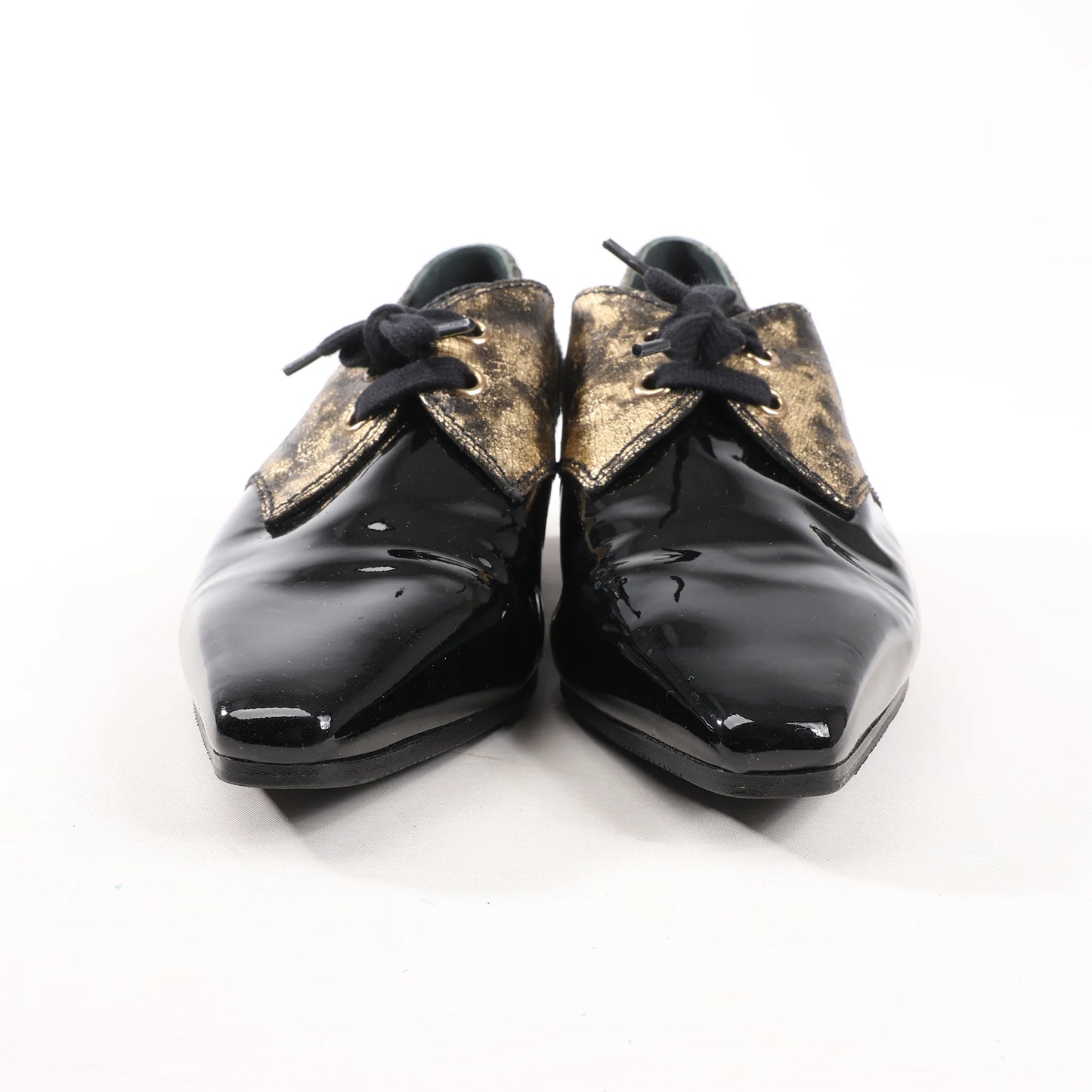 Chanel Coco Mark Patent Leather Loafers in Black x Gold G34275, Size 37 EU